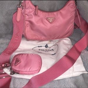 Prada Re-Edition 2005 nylon shoulder bag